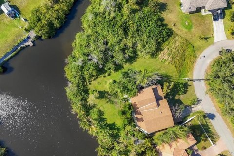 House in North Port, Florida 3 bedrooms, 136.47 sq.m. № 1580319 - photo 3