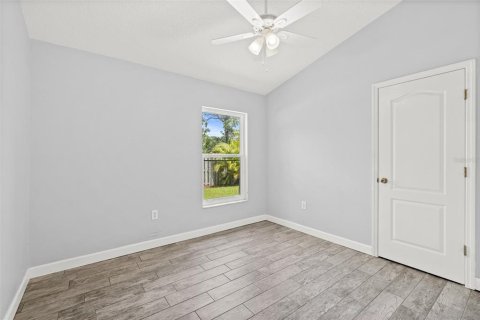 House in Merrit Island, Florida 3 bedrooms, 130.16 sq.m. № 1717365 - photo 11