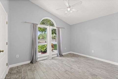 House in Merrit Island, Florida 3 bedrooms, 130.16 sq.m. № 1717365 - photo 13