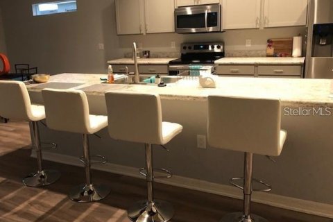 House in Haines City, Florida 4 bedrooms, 190.73 sq.m. № 1915446 - photo 10