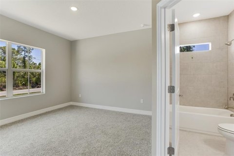 House in North Port, Florida 4 bedrooms, 184.88 sq.m. № 1723327 - photo 21