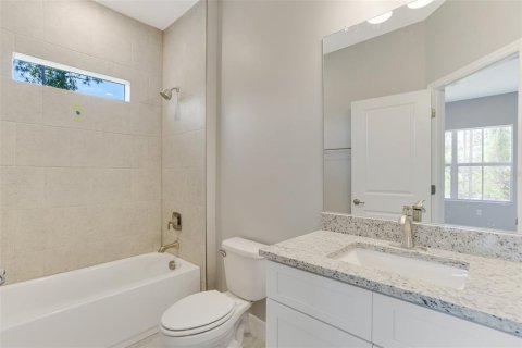 House in North Port, Florida 4 bedrooms, 184.88 sq.m. № 1723327 - photo 22