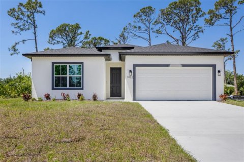 House in North Port, Florida 4 bedrooms, 184.88 sq.m. № 1723327 - photo 2