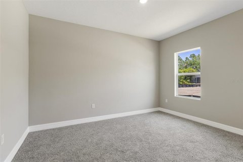 House in North Port, Florida 4 bedrooms, 184.88 sq.m. № 1723327 - photo 26