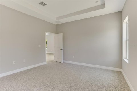House in North Port, Florida 4 bedrooms, 184.88 sq.m. № 1723327 - photo 12