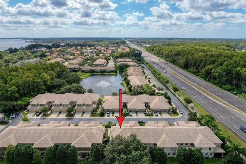 Townhouse in Palm Harbor, Florida 3 bedrooms, 209.03 sq.m. № 2114464 - photo 2