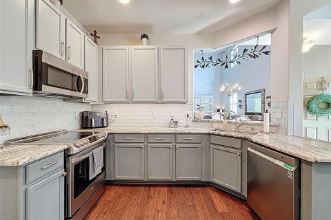 Townhouse in Palm Harbor, Florida 3 bedrooms, 209.03 sq.m. № 2114464 - photo 10