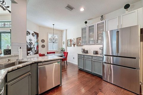 Townhouse in Palm Harbor, Florida 3 bedrooms, 209.03 sq.m. № 2114464 - photo 7