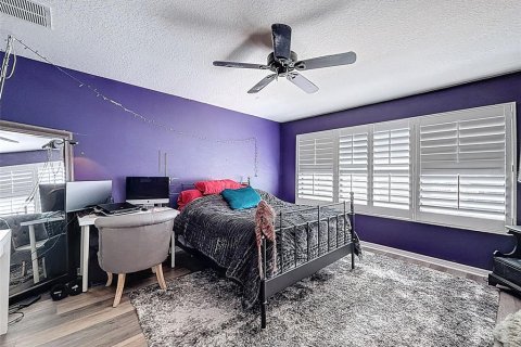 Townhouse in Palm Harbor, Florida 3 bedrooms, 209.03 sq.m. № 2114464 - photo 28