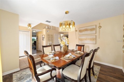 Casa en alquiler en Alachua, Florida, 4 dormitorios, 260.5 m2 № 1802120 - foto 7