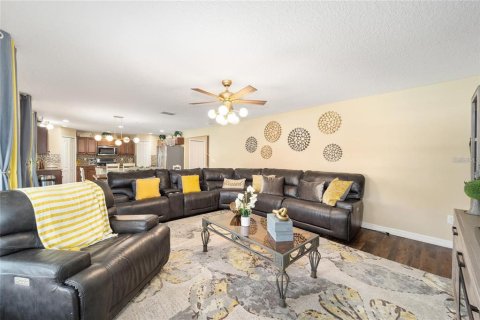 Casa en alquiler en Alachua, Florida, 4 dormitorios, 260.5 m2 № 1802120 - foto 11