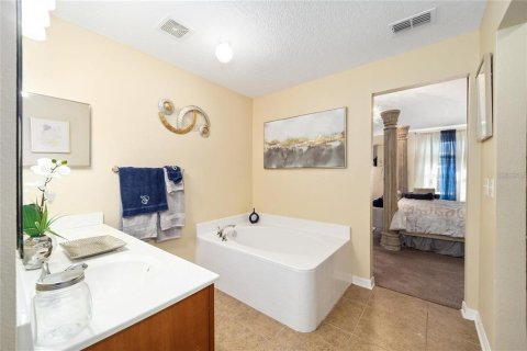 Casa en alquiler en Alachua, Florida, 4 dormitorios, 260.5 m2 № 1802120 - foto 18