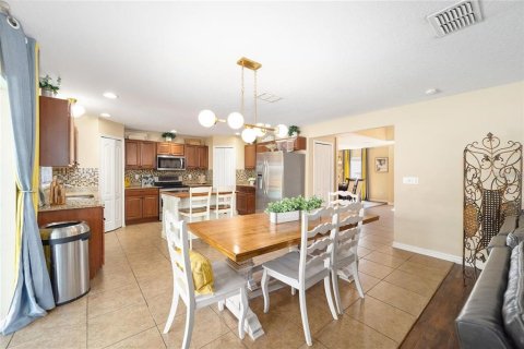 Casa en alquiler en Alachua, Florida, 4 dormitorios, 260.5 m2 № 1802120 - foto 15