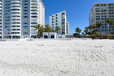 Copropriété à vendre à Sarasota, Floride: 2 chambres, 112.5 m2 № 2212745 - photo 4