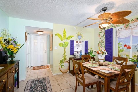 Copropriété à vendre à Sarasota, Floride: 2 chambres, 112.5 m2 № 2212745 - photo 8