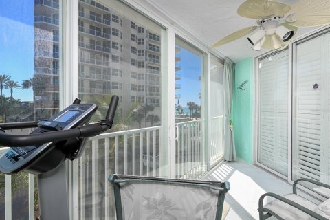 Copropriété à vendre à Sarasota, Floride: 2 chambres, 112.5 m2 № 2212745 - photo 17