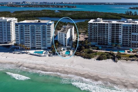 Condo in Sarasota, Florida, 2 bedrooms № 2212745