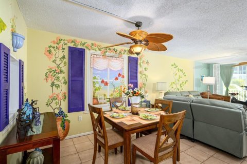 Copropriété à vendre à Sarasota, Floride: 2 chambres, 112.5 m2 № 2212745 - photo 14