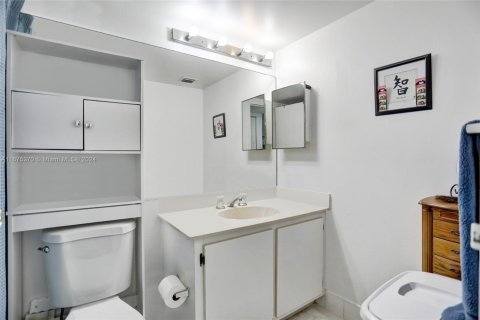 Condominio en venta en North Bay Village, Florida, 2 dormitorios, 95.69 m2 № 1753908 - foto 7