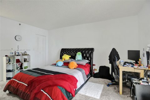 Condominio en venta en North Bay Village, Florida, 2 dormitorios, 95.69 m2 № 1753908 - foto 5