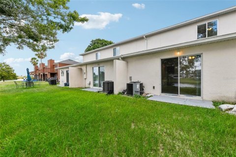 Снять в аренду таунхаус в Киссимми, Флорида 3 комнаты, 112.69м2, № 1426359 - фото 29