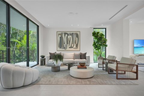 House in Key Biscayne, Florida 5 bedrooms, 332.96 sq.m. № 1940989 - photo 8