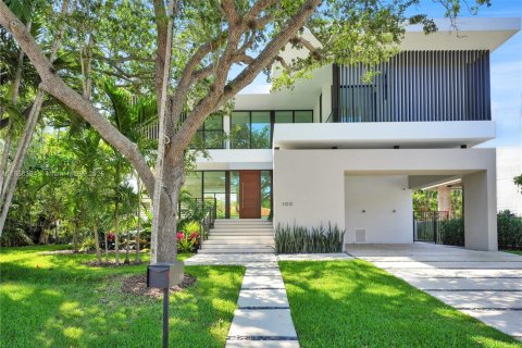 House in Key Biscayne, Florida 5 bedrooms, 332.96 sq.m. № 1940989 - photo 3