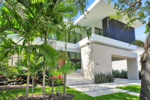 House in Key Biscayne, Florida 5 bedrooms, 332.96 sq.m. № 1940989 - photo 4