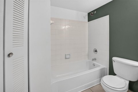 Condo in Boynton Beach, Florida, 2 bedrooms  № 2420748 - photo 26