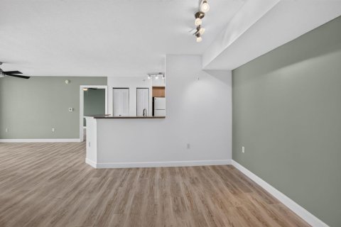 Condo in Boynton Beach, Florida, 2 bedrooms  № 2420748 - photo 9