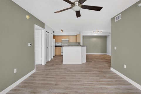 Condo in Boynton Beach, Florida, 2 bedrooms  № 2420748 - photo 13