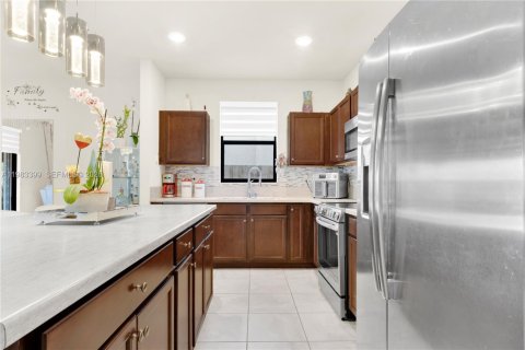 Casa en venta en Homestead, Florida, 4 dormitorios, 257.99 m2 № 2045639 - foto 13