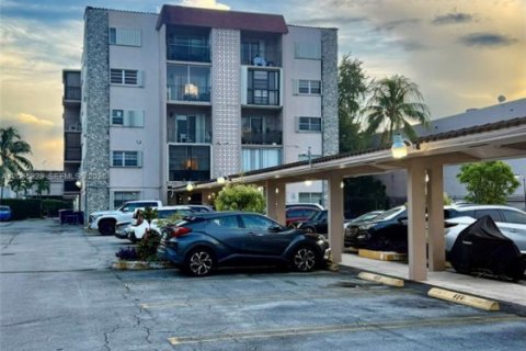 Condo à Miami, Floride, 1 chambre  № 2385093