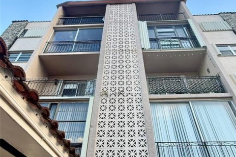 Copropriété à louer à Miami, Floride: 1 chambre, 54.91 m2 № 2385093 - photo 13