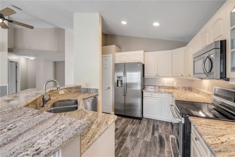 Villa ou maison à vendre à New Smyrna Beach, Floride: 3 chambres, 206.89 m2 № 1835038 - photo 24