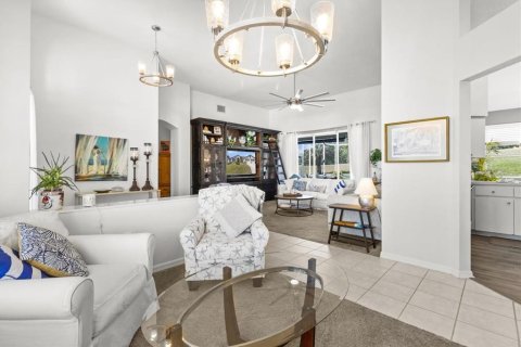 House in Beverly Hills, Florida 2 bedrooms, 184.04 sq.m. № 1648357 - photo 12