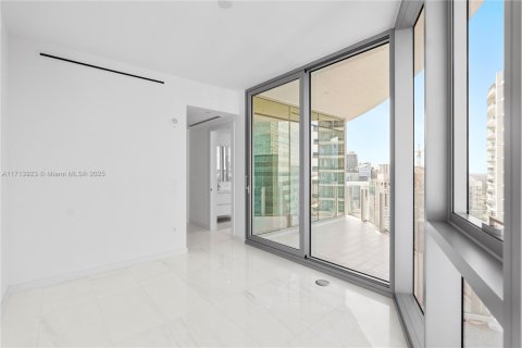 Condominio en venta en Miami, Florida, 2 dormitorios, 198.16 m2 № 1467756 - foto 22