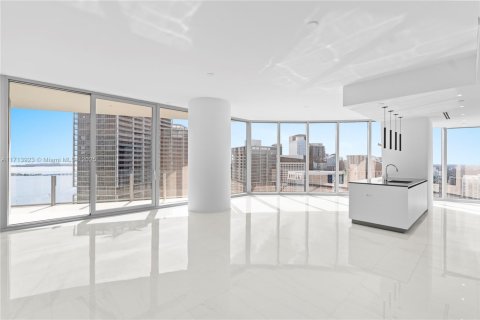 Condominio en venta en Miami, Florida, 2 dormitorios, 198.16 m2 № 1467756 - foto 8