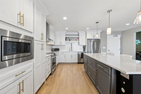 Copropriété à vendre à Clearwater, Floride: 2 chambres, 186.08 m2 № 2107011 - photo 12