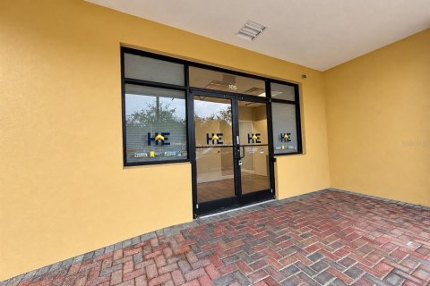 Immobilier commercial à louer à Orlando, Floride: 70.79 m2 № 2415180 - photo 3
