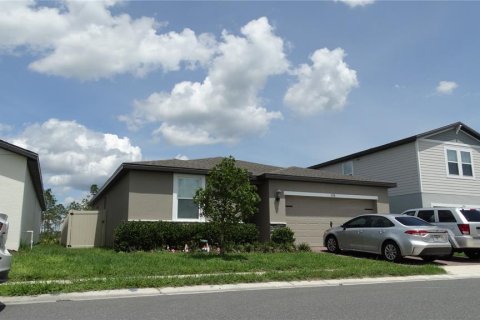 House in Kissimmee, Florida 3 bedrooms, 139.91 sq.m. № 2210513 - photo 2
