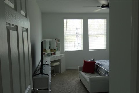 House in Kissimmee, Florida 3 bedrooms, 139.91 sq.m. № 2210513 - photo 21