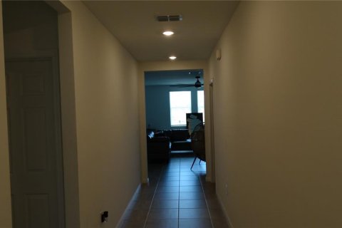 House in Kissimmee, Florida 3 bedrooms, 139.91 sq.m. № 2210513 - photo 24