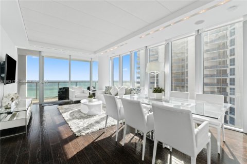 Снять в аренду кондоминиум в Майами-Бич, Флорида 2 спальни, 131.92м2, № 1990633 - фото 11