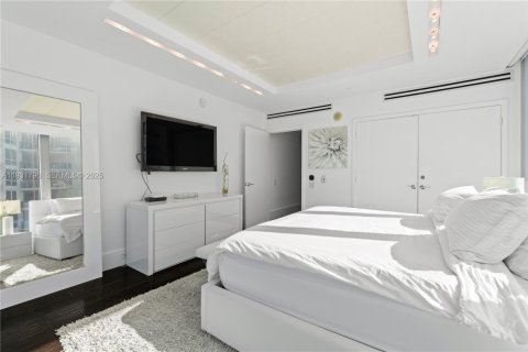 Снять в аренду кондоминиум в Майами-Бич, Флорида 2 спальни, 131.92м2, № 1990633 - фото 30