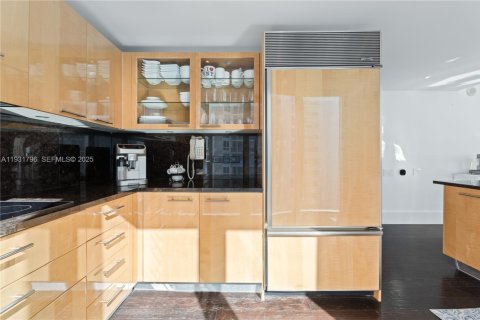 Снять в аренду кондоминиум в Майами-Бич, Флорида 2 спальни, 131.92м2, № 1990633 - фото 7