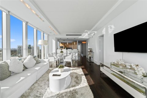 Снять в аренду кондоминиум в Майами-Бич, Флорида 2 спальни, 131.92м2, № 1990633 - фото 14