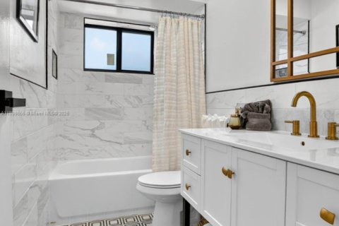 Casa en venta en Sunrise, Florida, 2 dormitorios, 133.59 m2 № 1950721 - foto 27