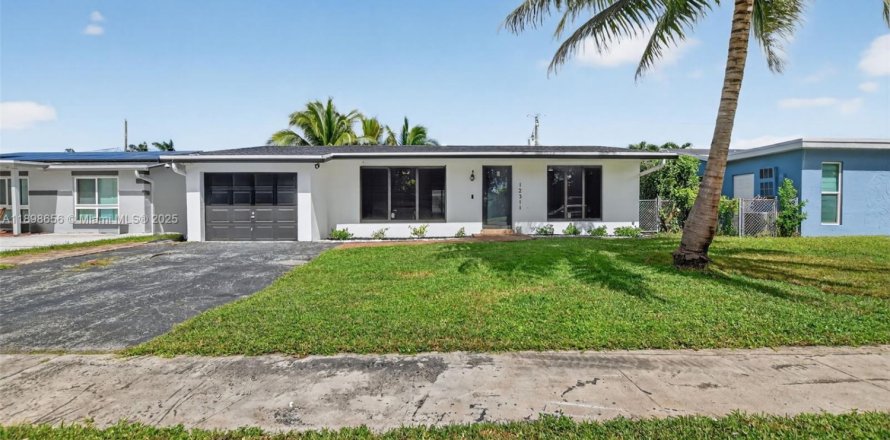 Casa en Sunrise, Florida 2 dormitorios, 133.59 m2 № 1950721