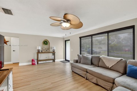 Casa en venta en Sunrise, Florida, 2 dormitorios, 133.59 m2 № 1950721 - foto 5